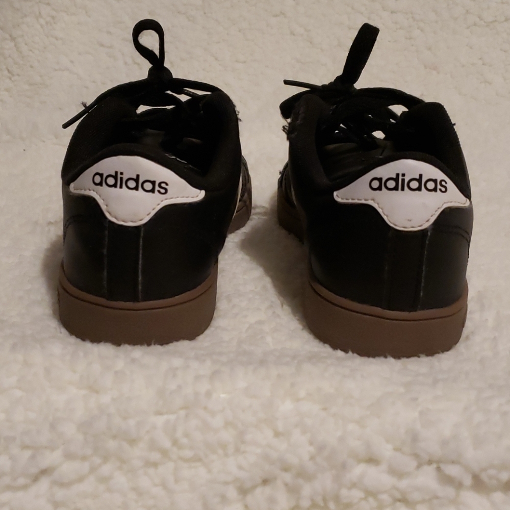 Adidas - Picture 4 of 6